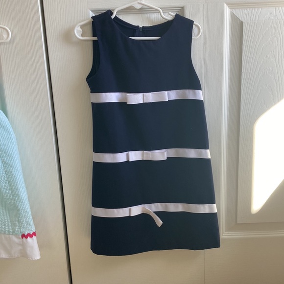 🥳 4/$25 Set of girls 5T dresses (flamingo) - Picture 5 of 8